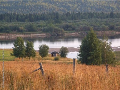 Вид на реку Мезень от церкви Фрола и Лавра в селе Ценогора